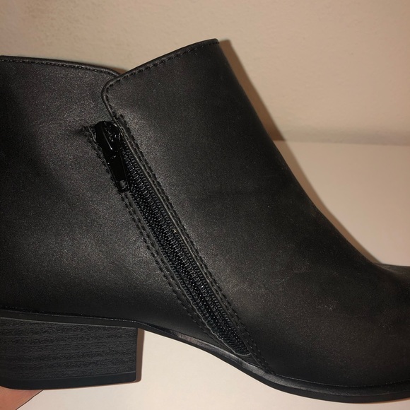 Union Bay Booties - Picture 3 of 5